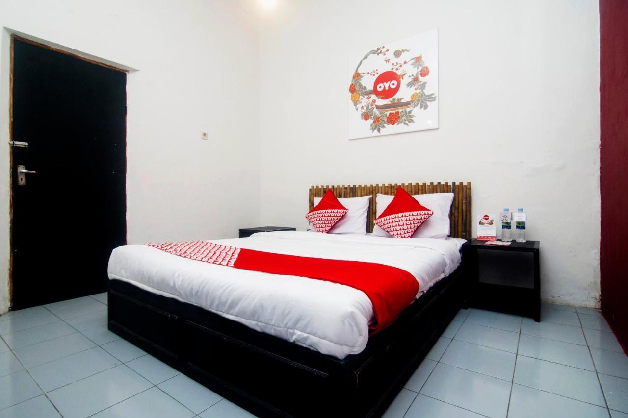 Hotel Oyo 287 Rumah Eyang Near Rsud Kota Yogyakarta Exterior foto
